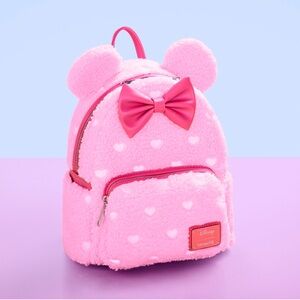Loungefly - Minnie Mouse Hearts Strawberry Scented Sherpa Mini Backpack